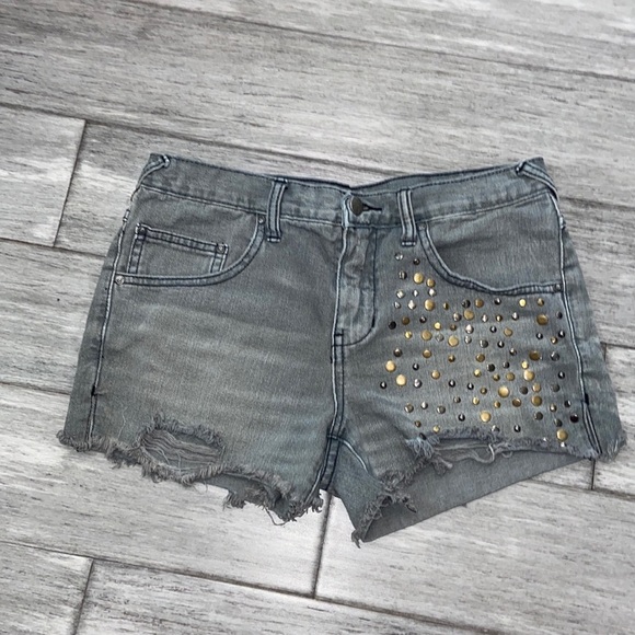 FREE PEOPLE Golden Hippie Studded Cutoff Jean Shorts Gray Raw Hem Distressed 27 - Picture 2 of 11